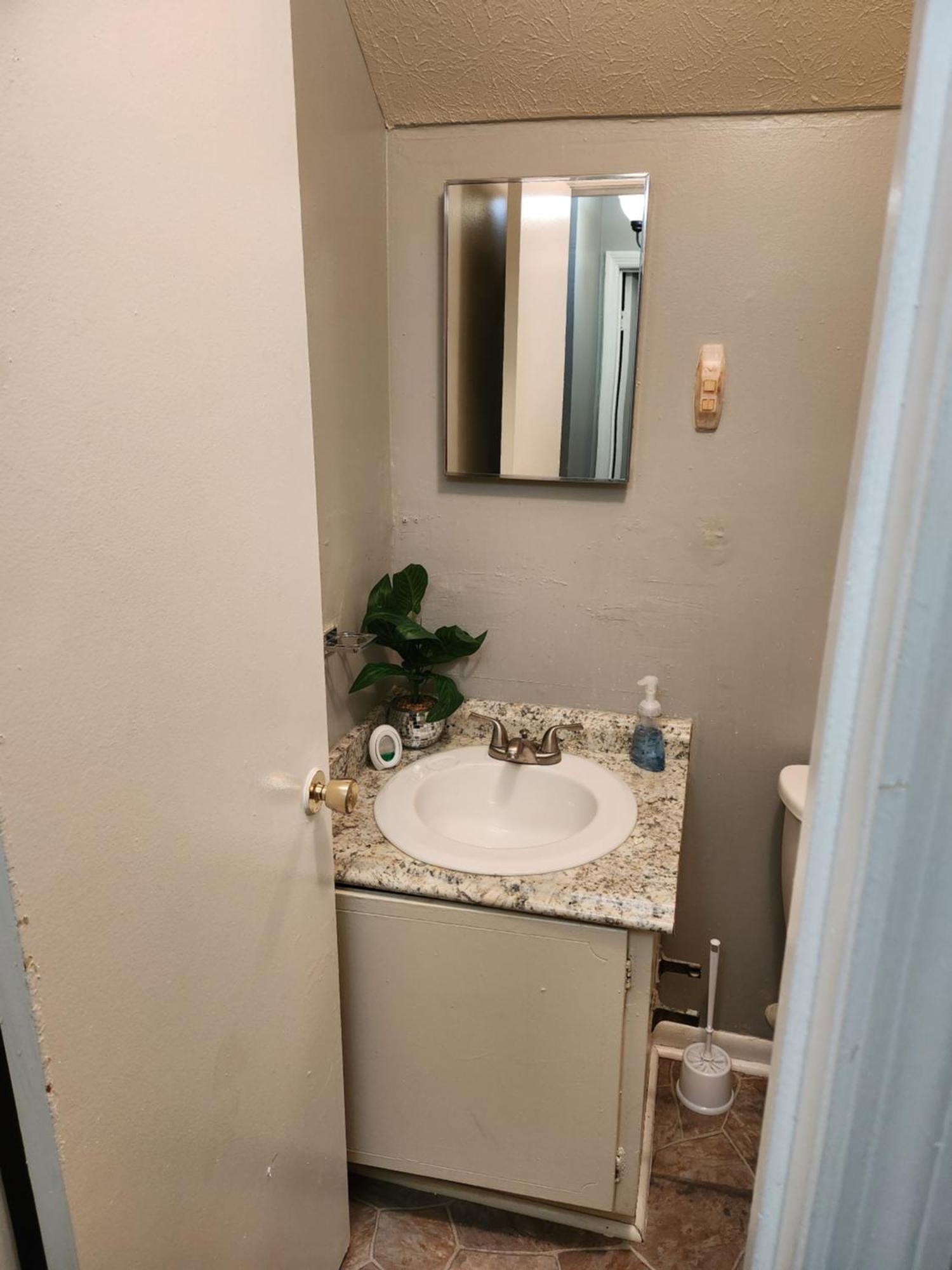 Quiet Comfort Room Near Shopping And Attractions ファイエットビル エクステリア 写真